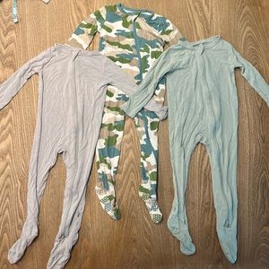 Kyte Baby 18 month zip up footed pajamas